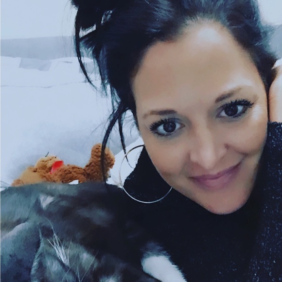 Meet your Posher, Emily - Picture 3 of 11